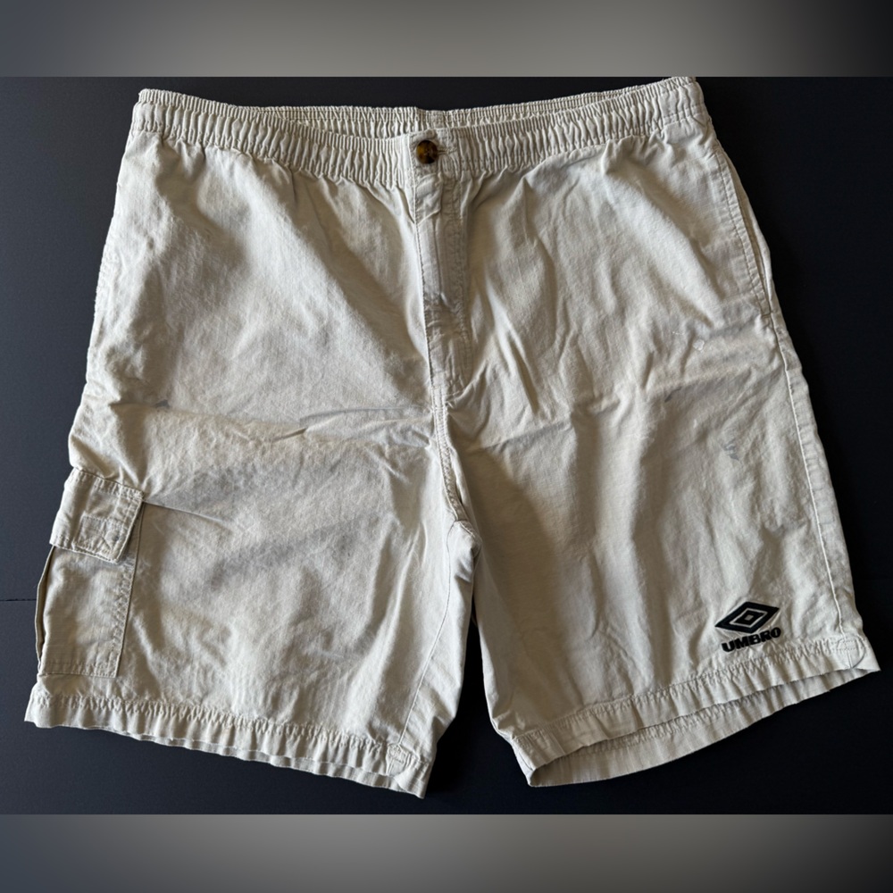 Umbro Men's Cream Cargo Shorts